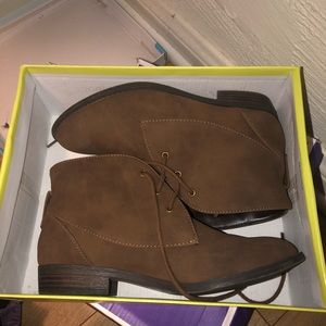 Booties worm once make an offer